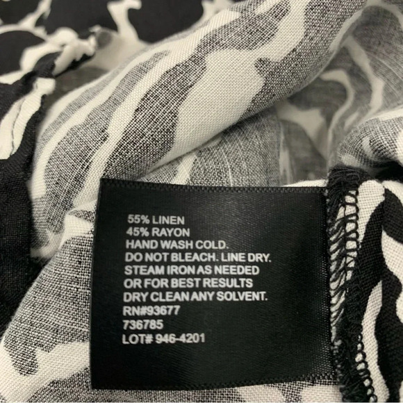 East 5th‎ Womans Blouse Top Size 3X  Linen Rayon Black White Zebra Print  Button - Picture 10 of 12